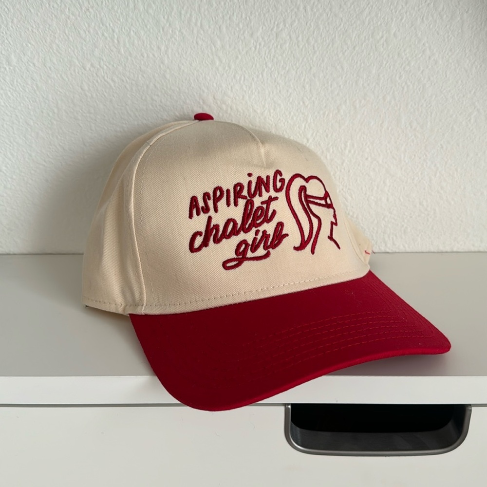 Raw rebellious graphic hat